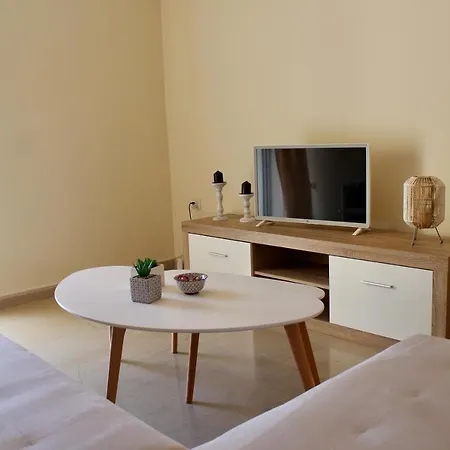 Apartamento By The Seafront